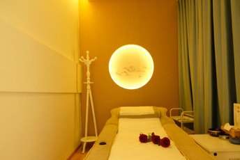 杭州富阳日式指压的寂静美学：在按压中听见雪落的声音